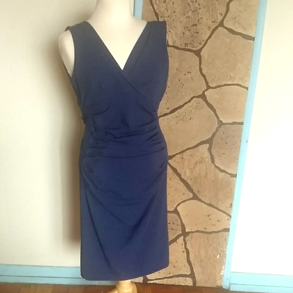 BCBGMAXAZRIA ruched Dress.Sz 4